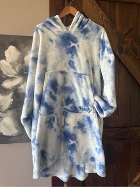 The Comfy Hoodie - Blue Tie Dye Plush Oversized Wearable Blanket